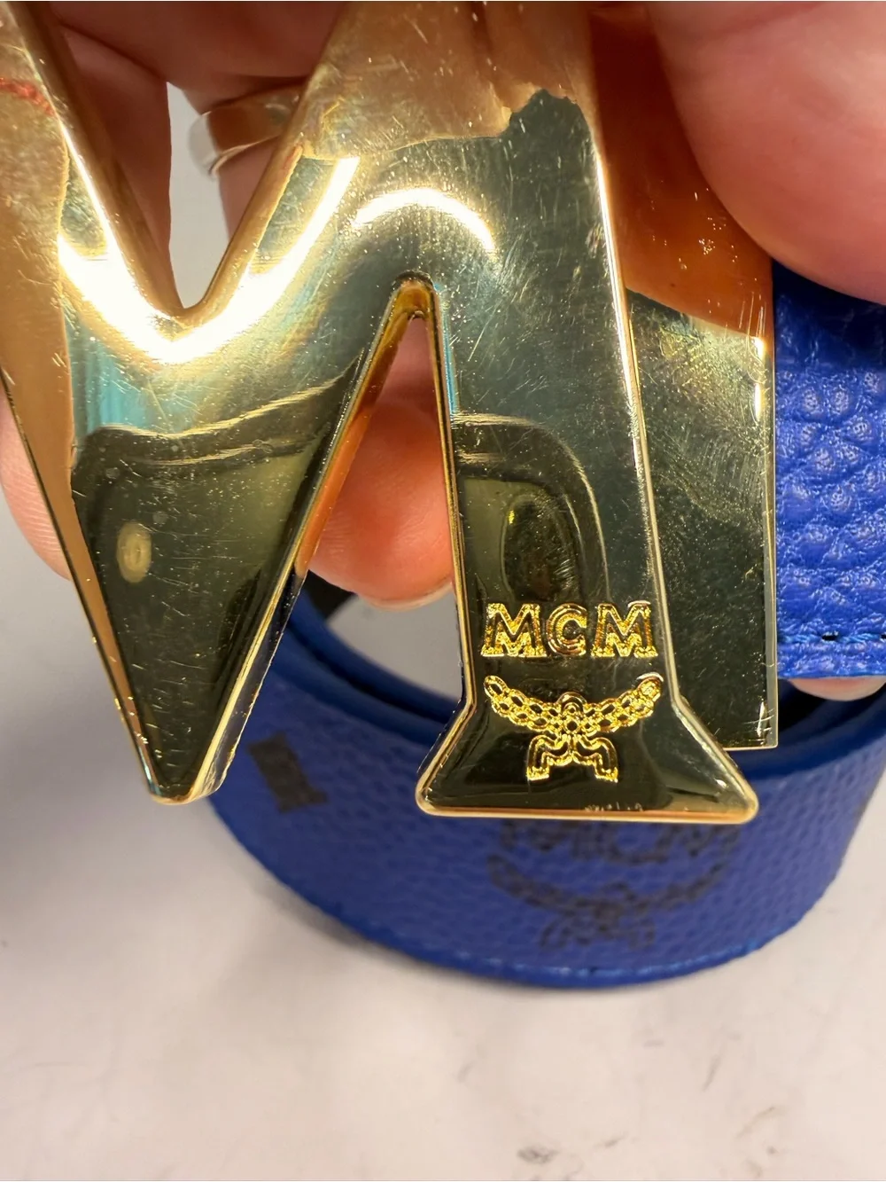 MCM Claus Reversible Belt with Blue Pebbled Leather and Gold-Tone M Buckle